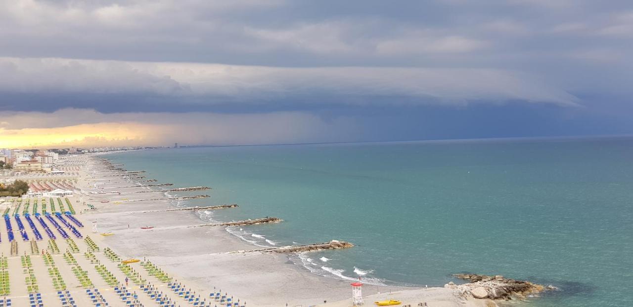 Sul Mare... Misano Adriatico Exterior foto