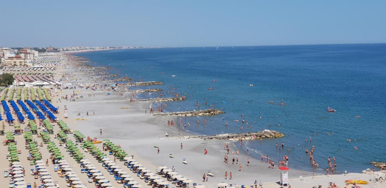 Sul Mare... Misano Adriatico Exterior foto